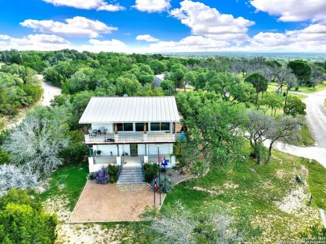518 Park Bandera TX 78003