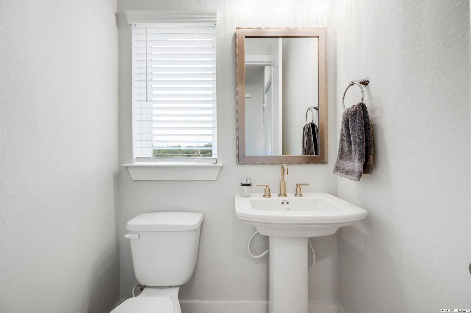 1410 Lytham Bulverde TX 78163
