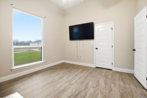 104 Hondo Ridge La Vernia TX 78121