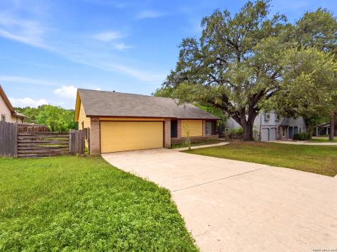 6104 Cloudy Ridge San Antonio TX 78247