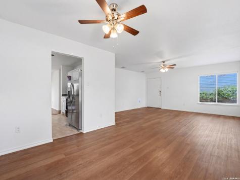 6104 Cloudy Ridge San Antonio TX 78247