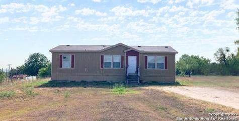205 S County Road 5604 Castroville TX 78009