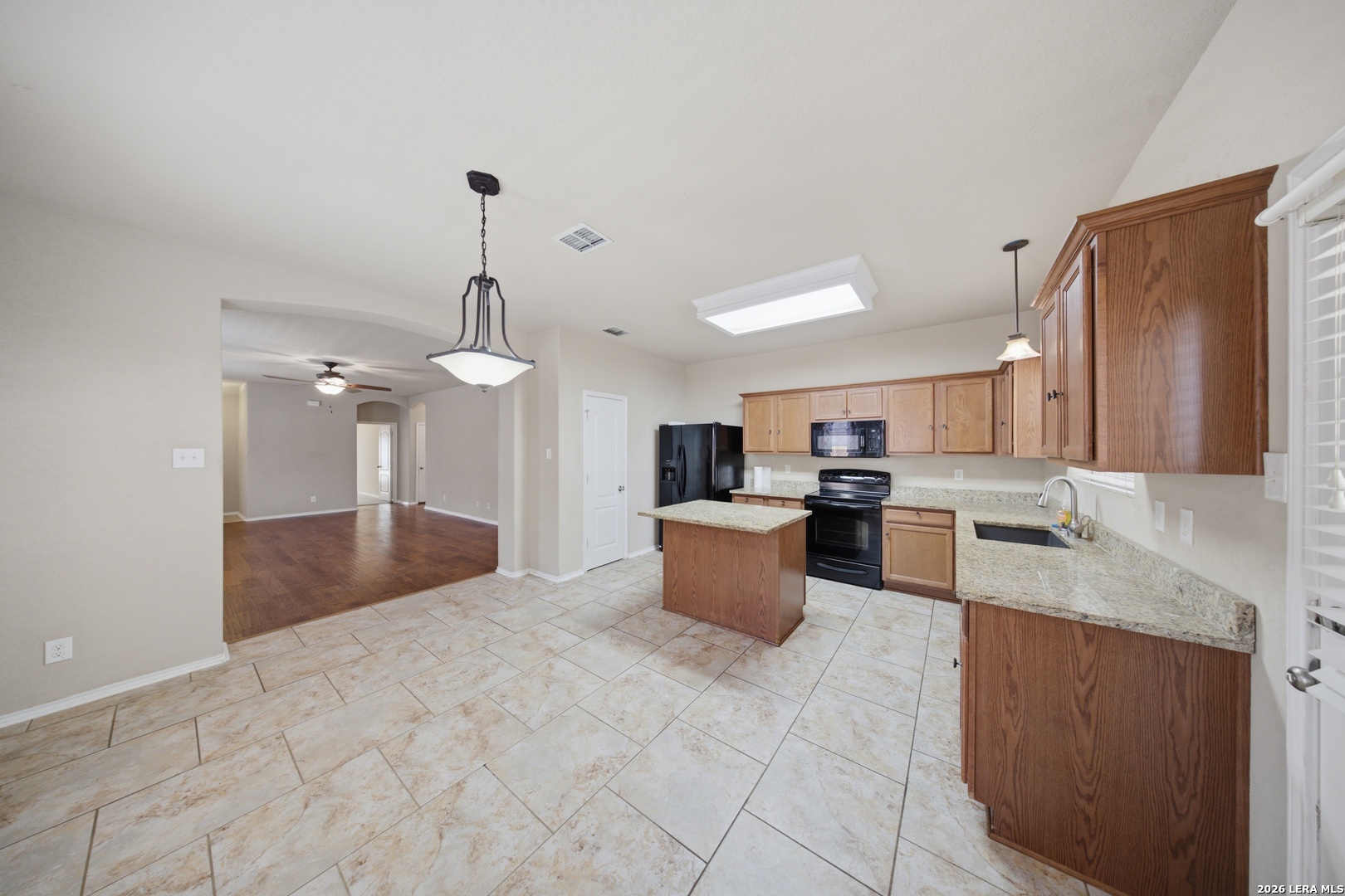 11235 Clusius Field Helotes TX 78023