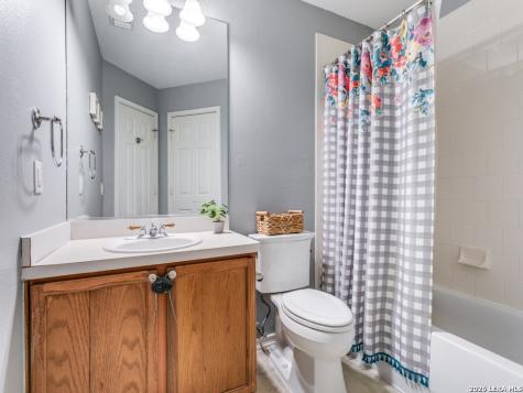 6602 Ivywood Drive San Antonio TX 78249