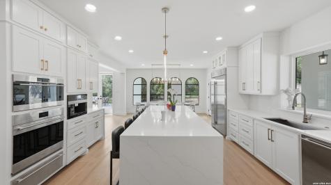 8711 Deer Leap Boerne TX 78015