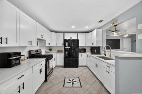 327 Ranmar San Antonio TX 78214