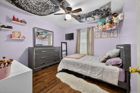 327 Ranmar San Antonio TX 78214