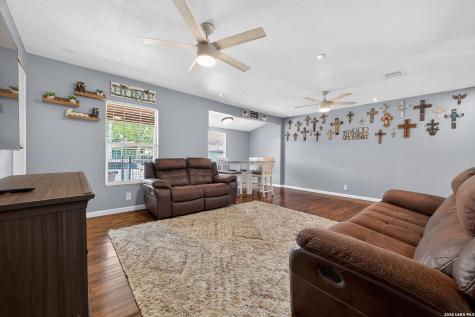 327 Ranmar San Antonio TX 78214