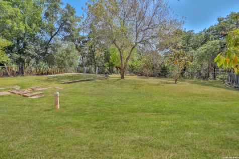 1204 Lakeside Drive W Canyon Lake TX 78133