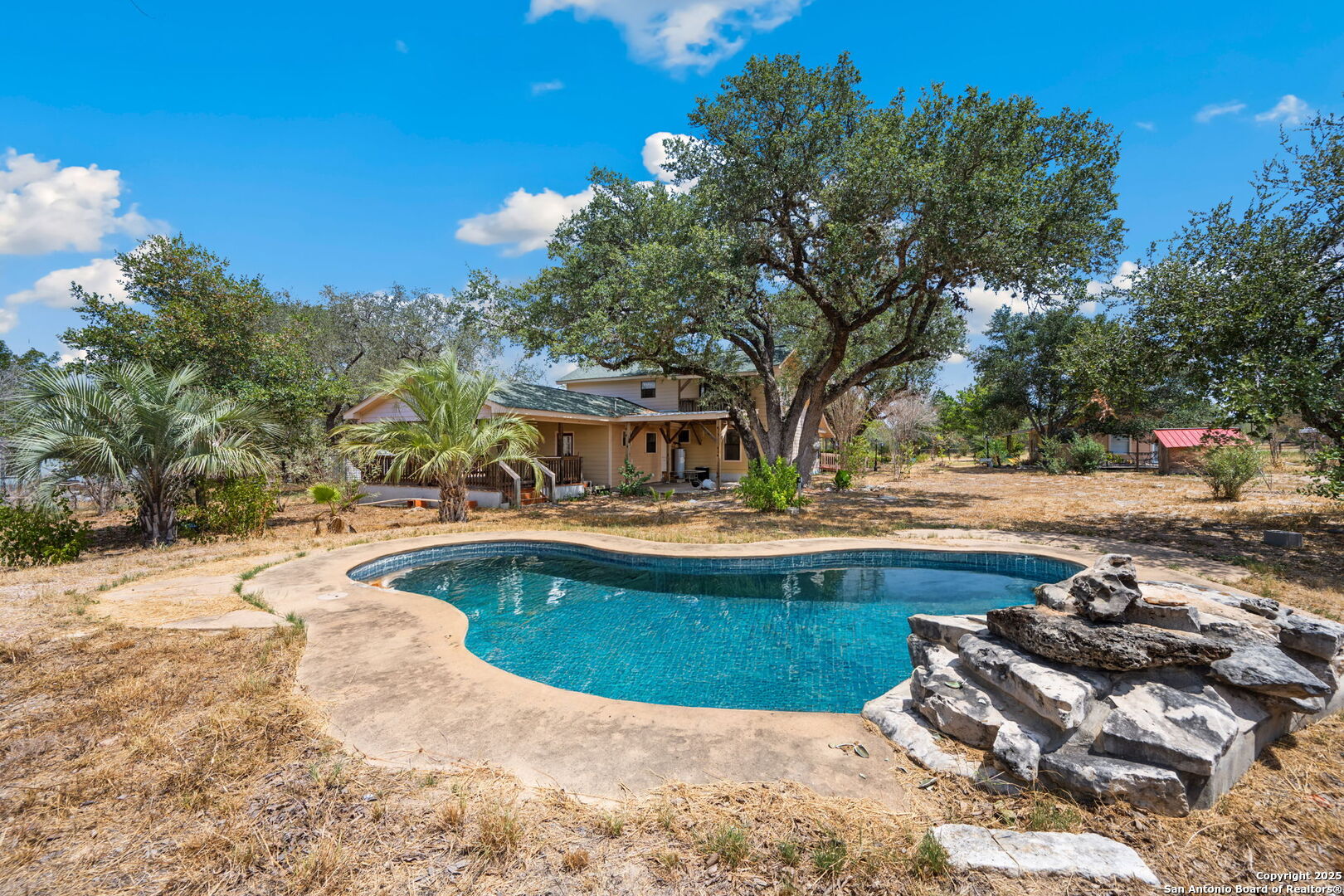 106 Hickory Circle Floresville TX 78114