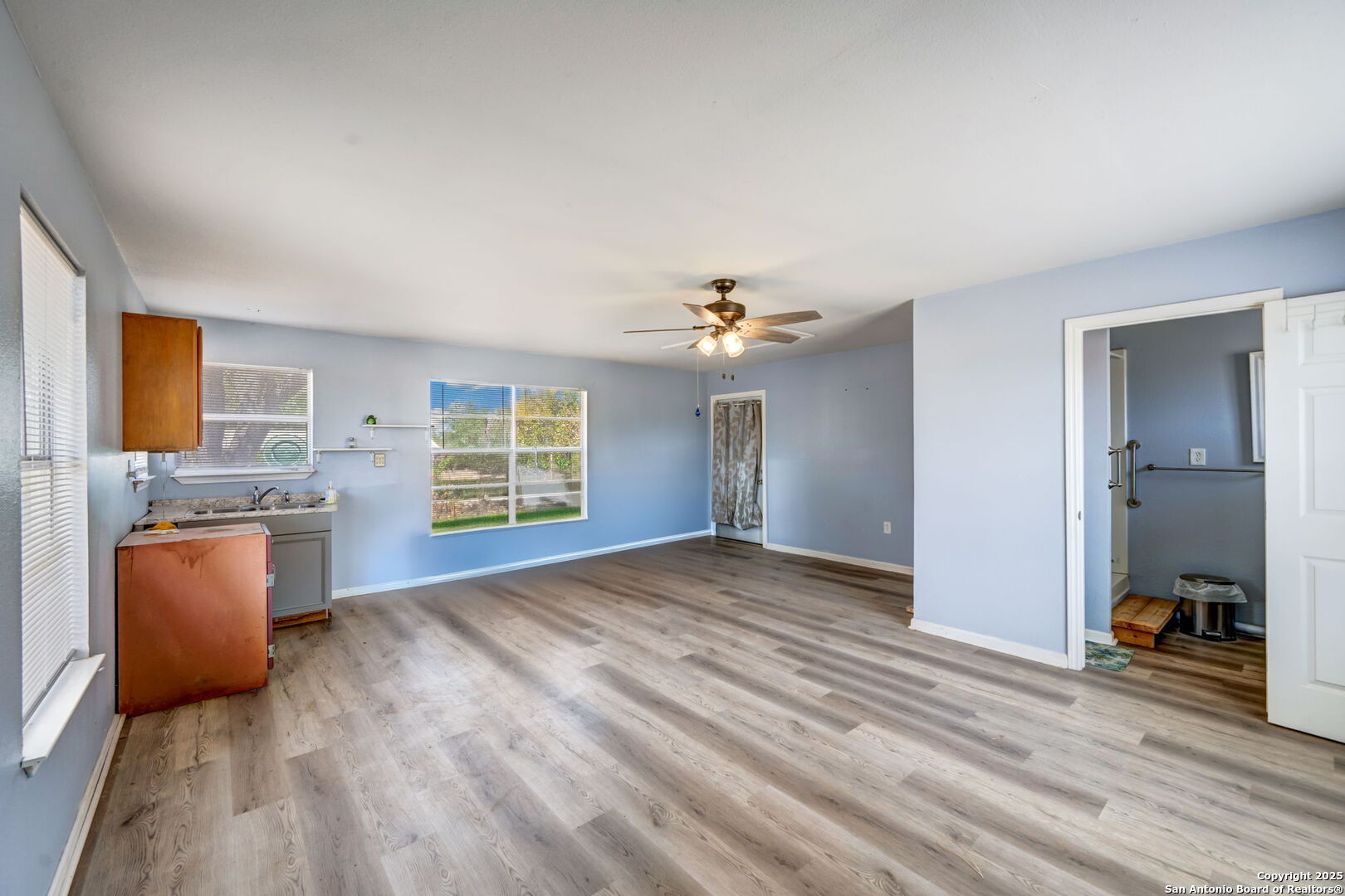 106 Hickory Circle Floresville TX 78114