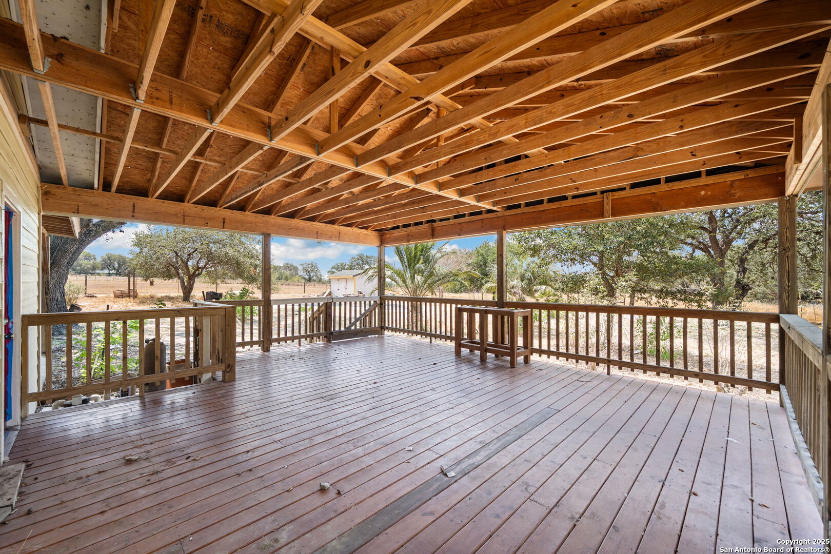 106 Hickory Circle Floresville TX 78114