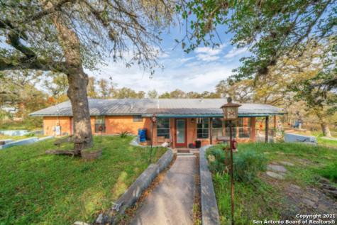 1172 Capote Oaks Drive Seguin TX 78155
