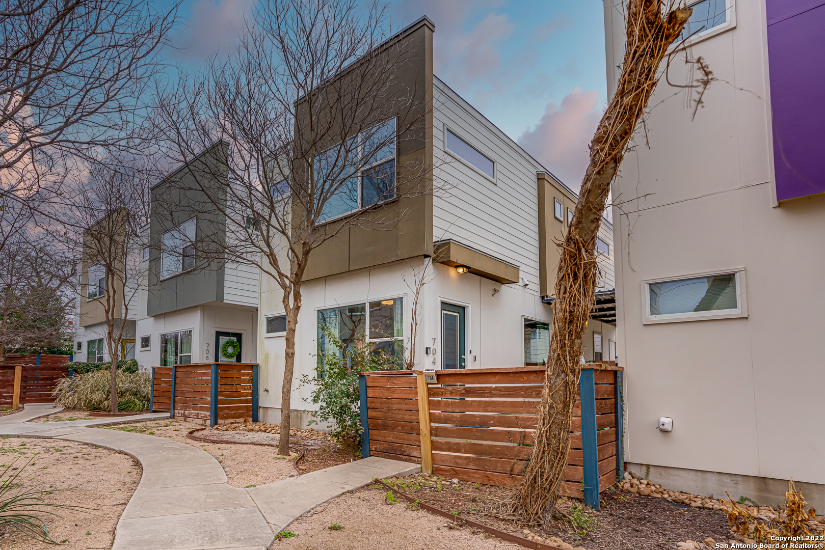 704 N Cherry Street San Antonio TX 78202