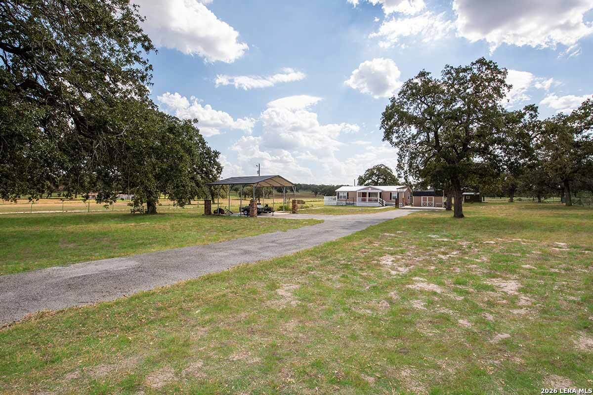 4005 County Road 307 La Vernia TX 78121