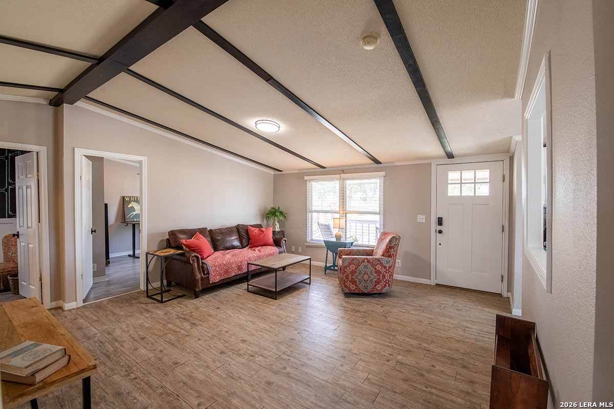 4005 County Road 307 La Vernia TX 78121