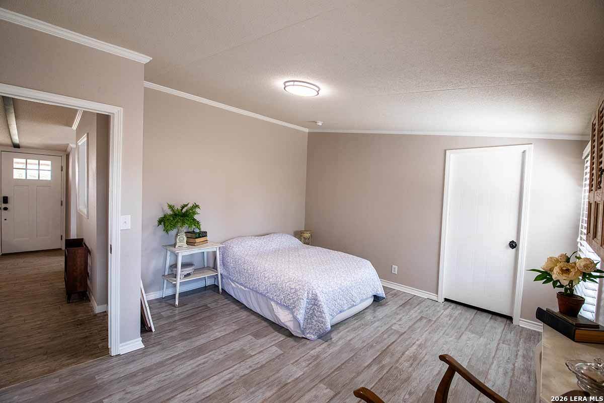 4005 County Road 307 La Vernia TX 78121
