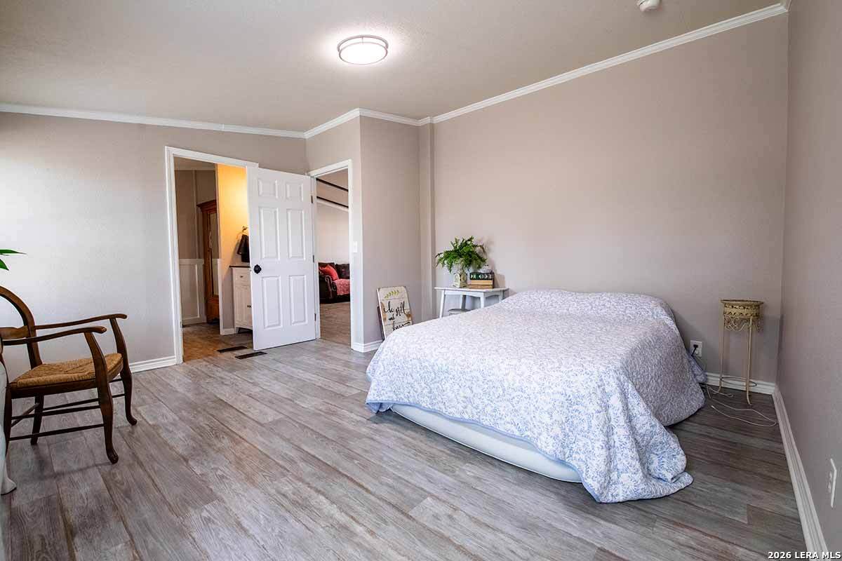 4005 County Road 307 La Vernia TX 78121