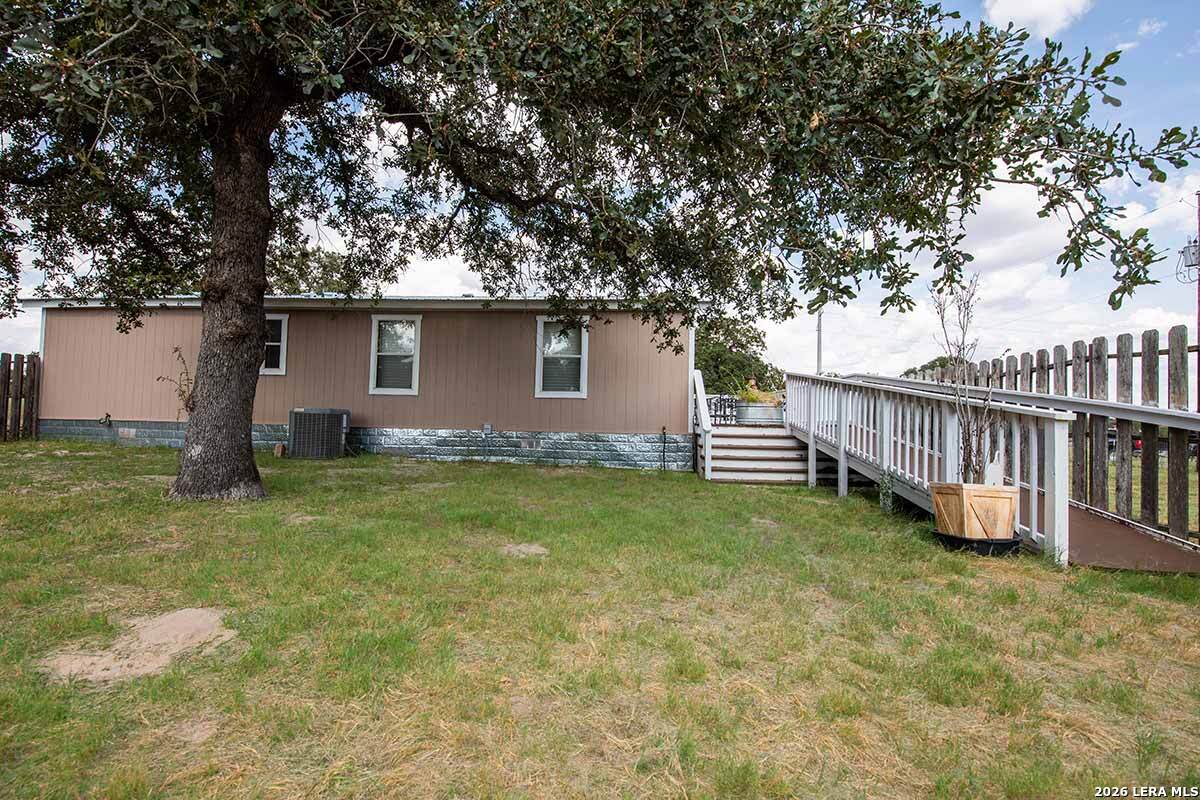 4005 County Road 307 La Vernia TX 78121