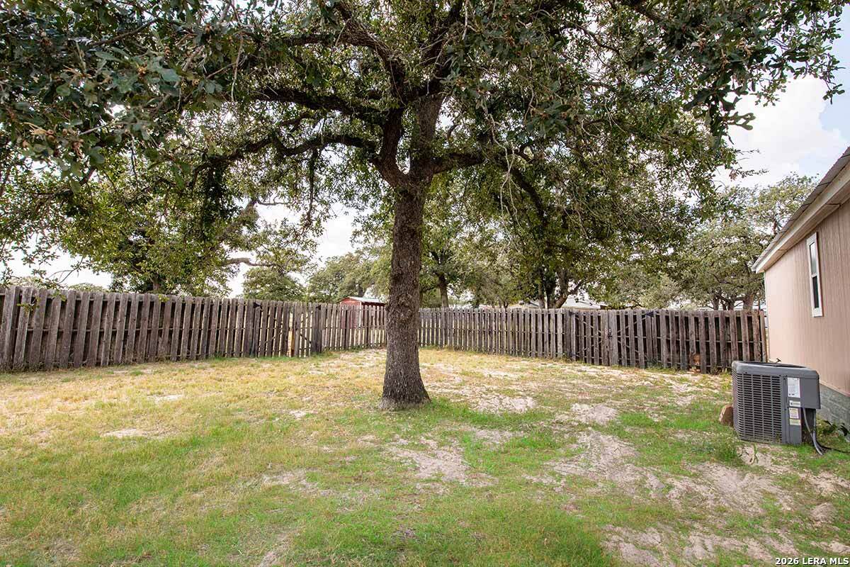 4005 County Road 307 La Vernia TX 78121