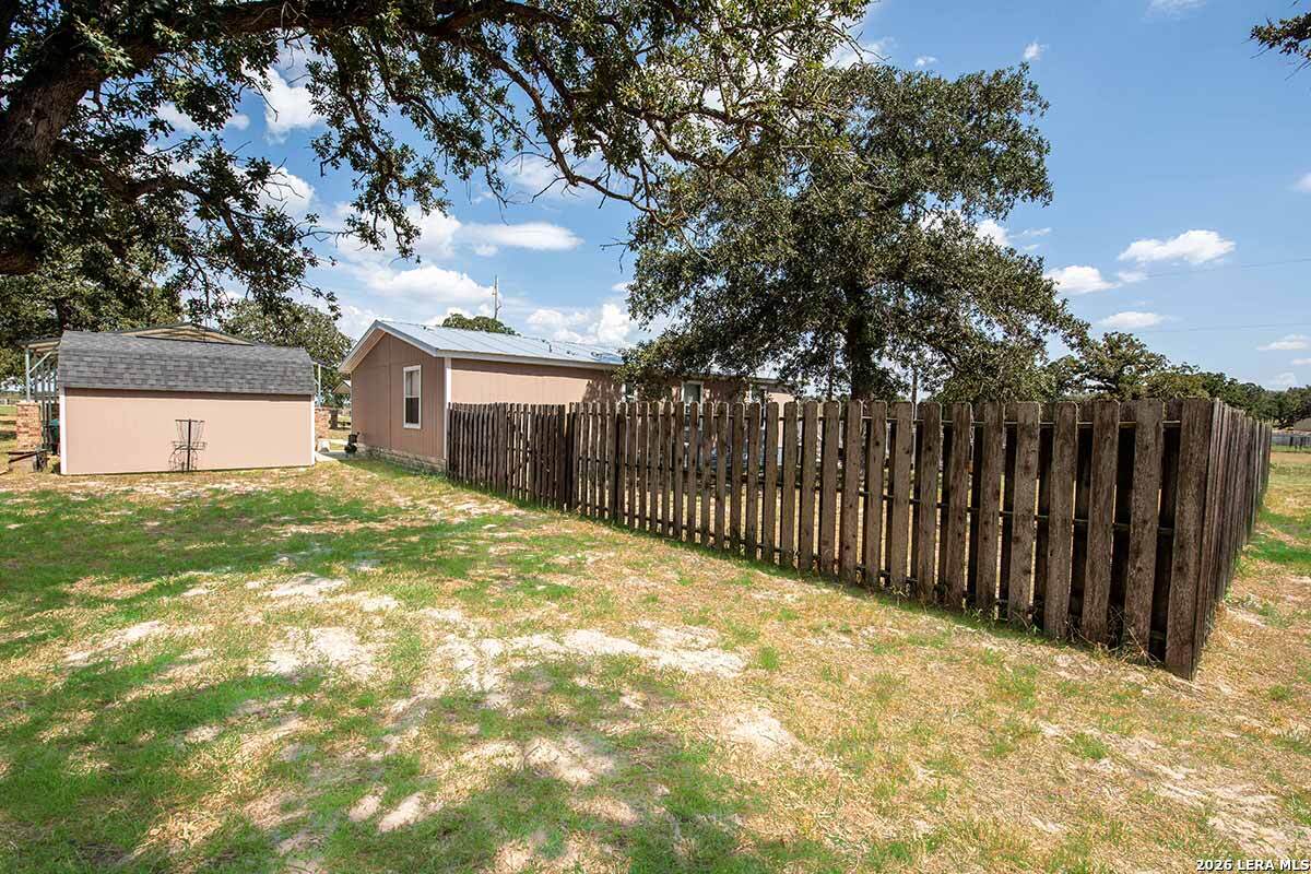 4005 County Road 307 La Vernia TX 78121