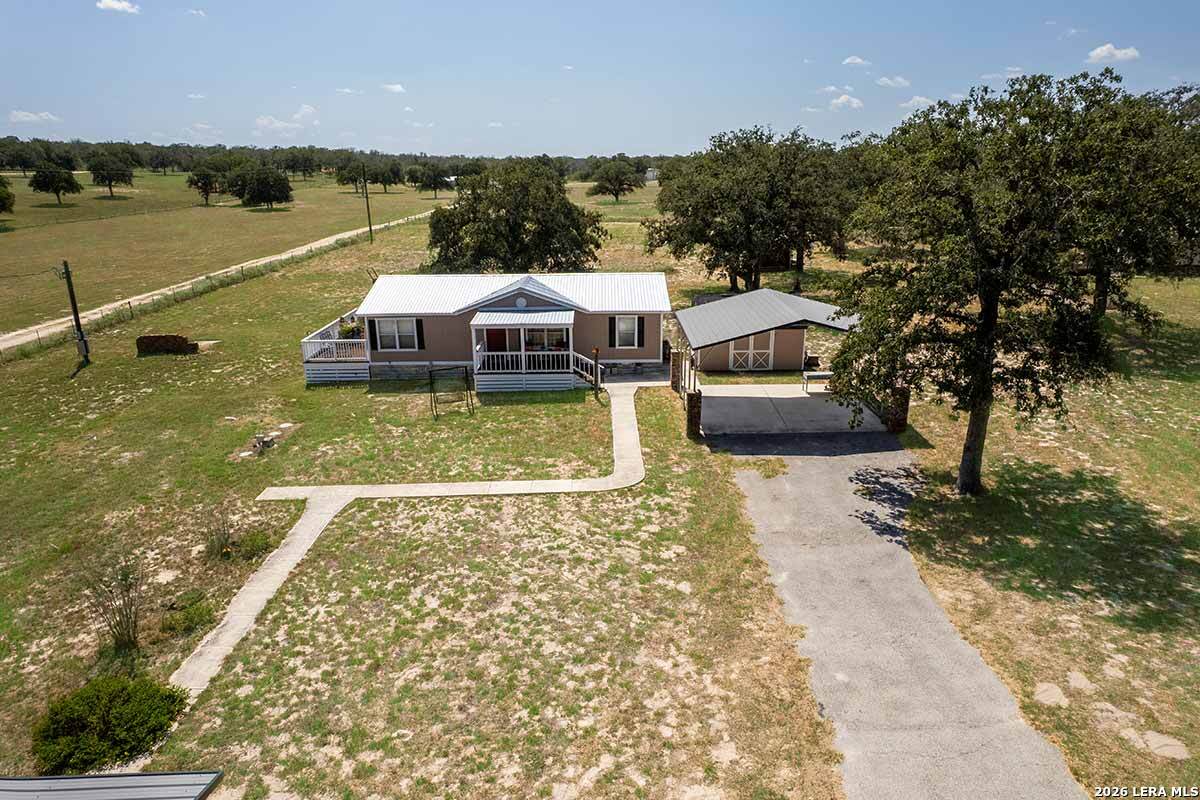 4005 County Road 307 La Vernia TX 78121