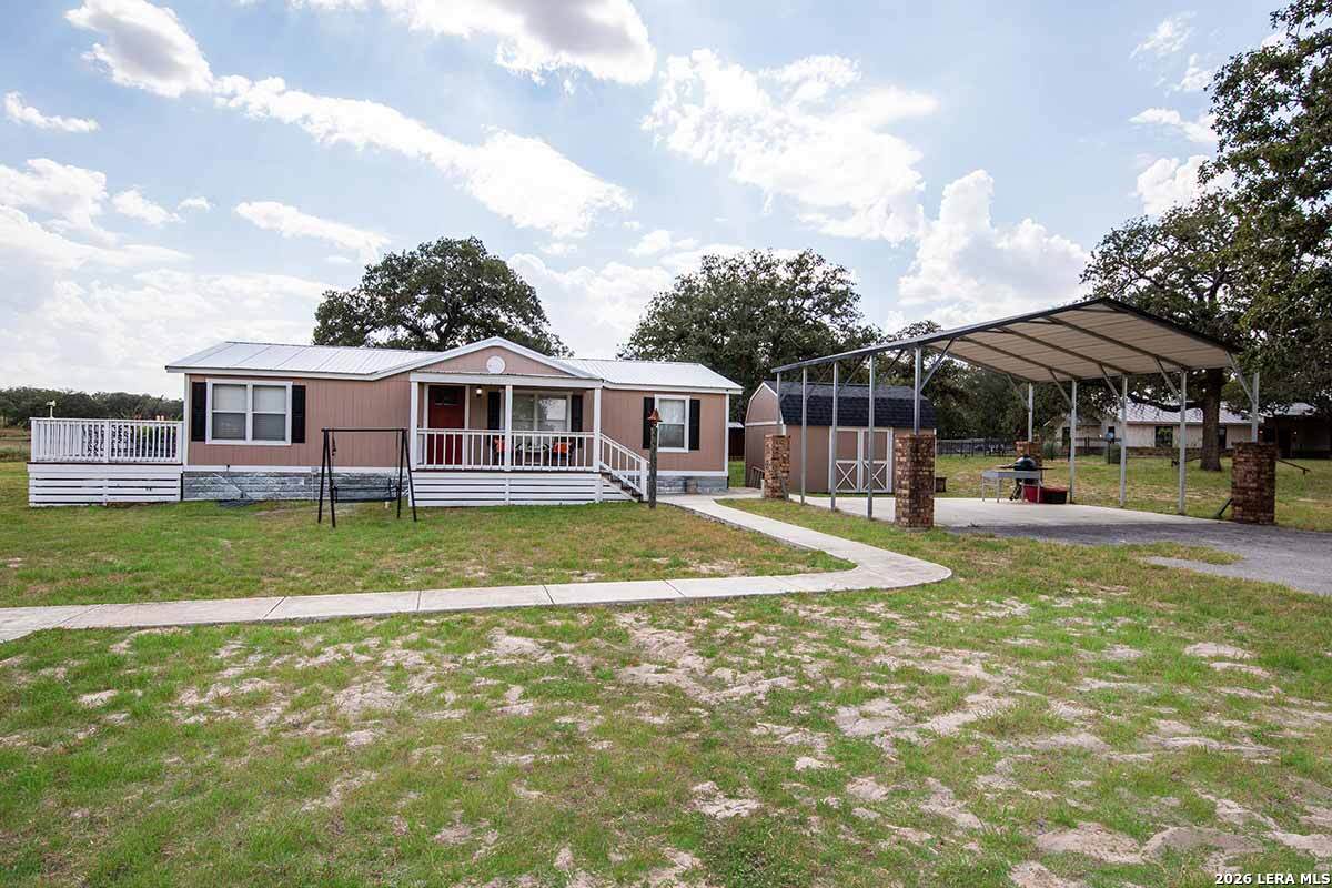 4005 County Road 307 La Vernia TX 78121