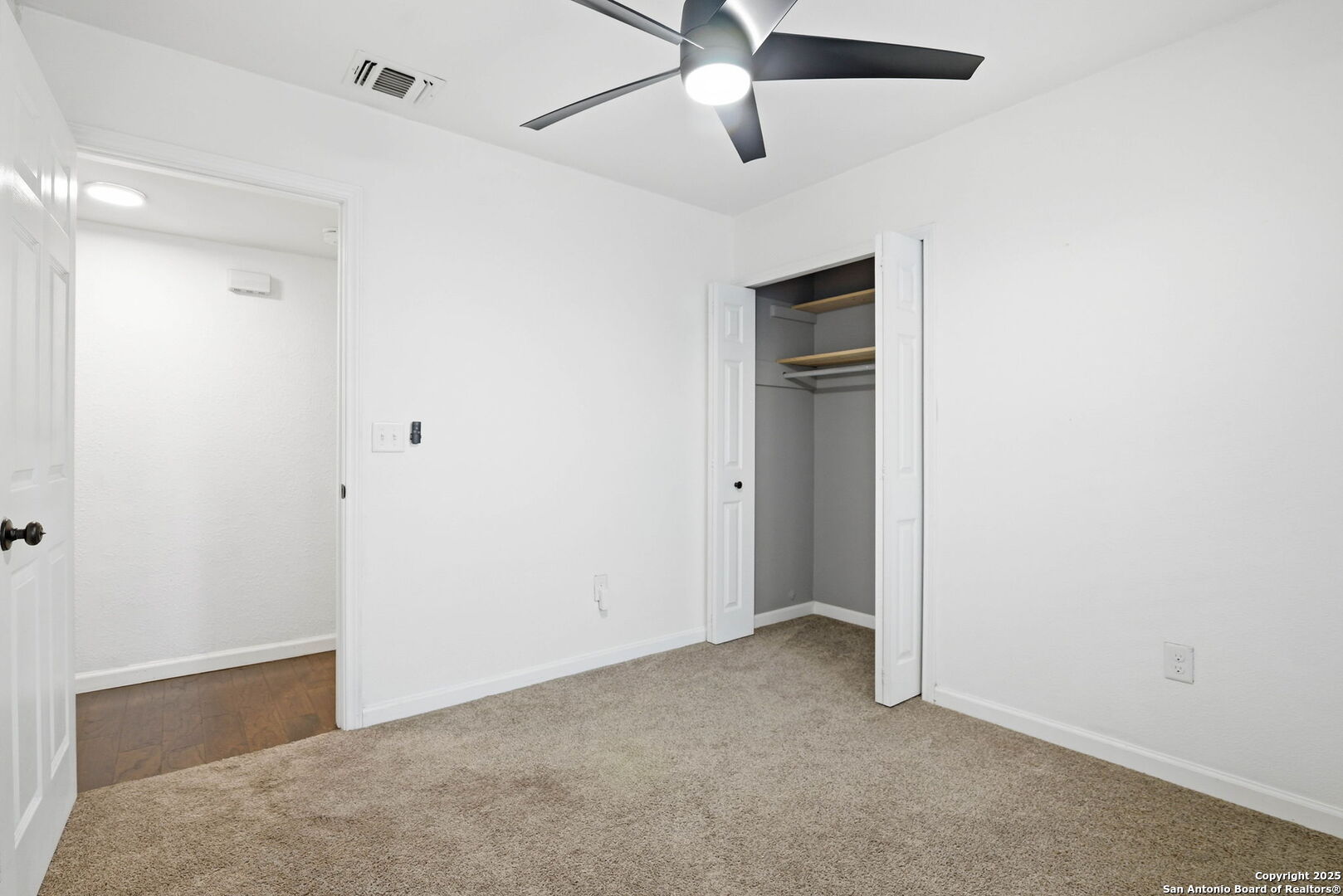 2822 Knight Robin San Antonio TX 78209
