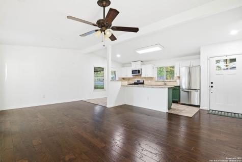 2822 Knight Robin San Antonio TX 78209
