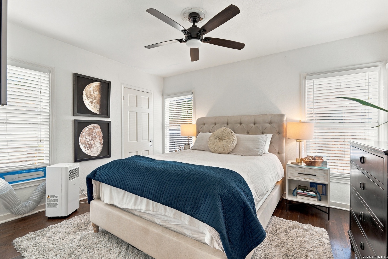 515 W Norwood Court San Antonio TX 78212