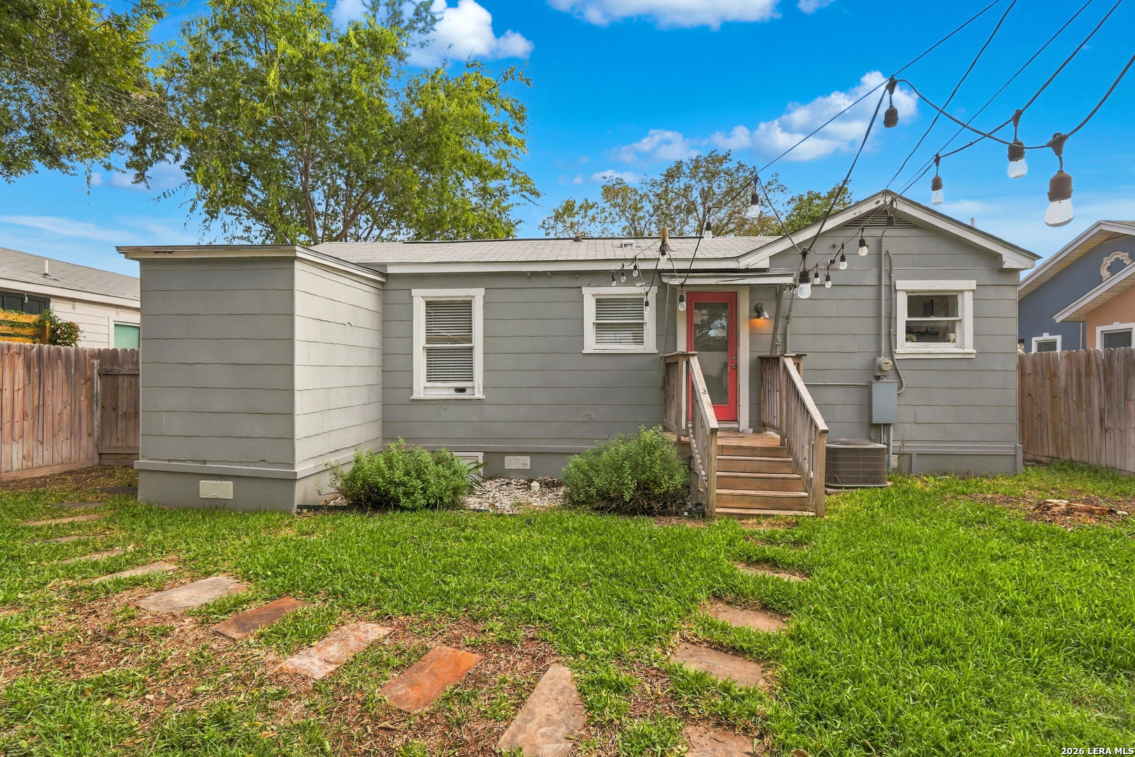 515 W Norwood Court San Antonio TX 78212