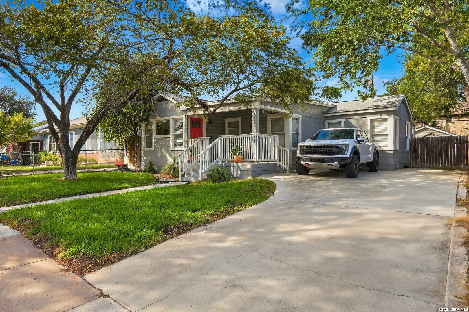 515 W Norwood Court San Antonio TX 78212