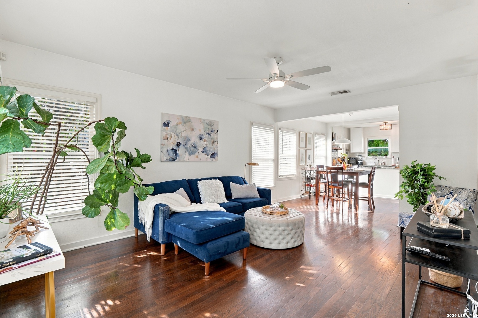 515 W Norwood Court San Antonio TX 78212