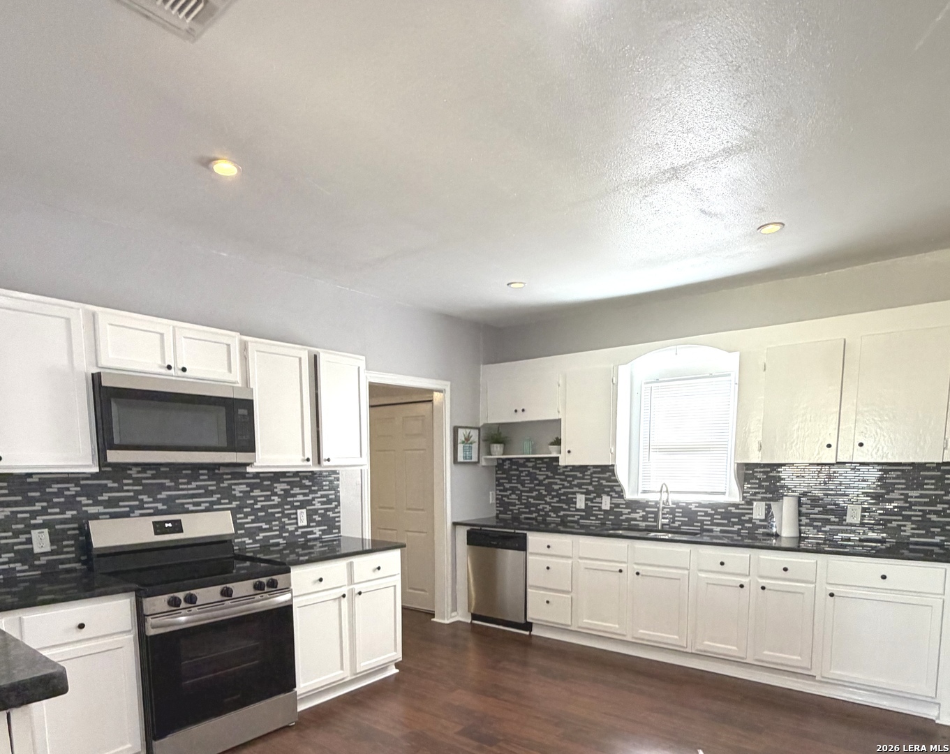 1214 W Winnipeg San Antonio TX 78225
