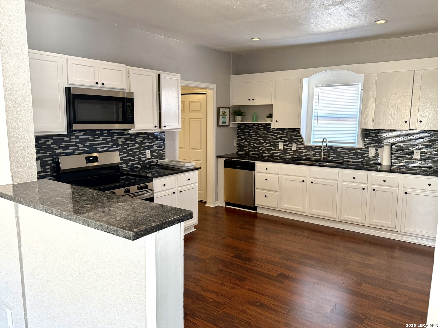 1214 W Winnipeg San Antonio TX 78225