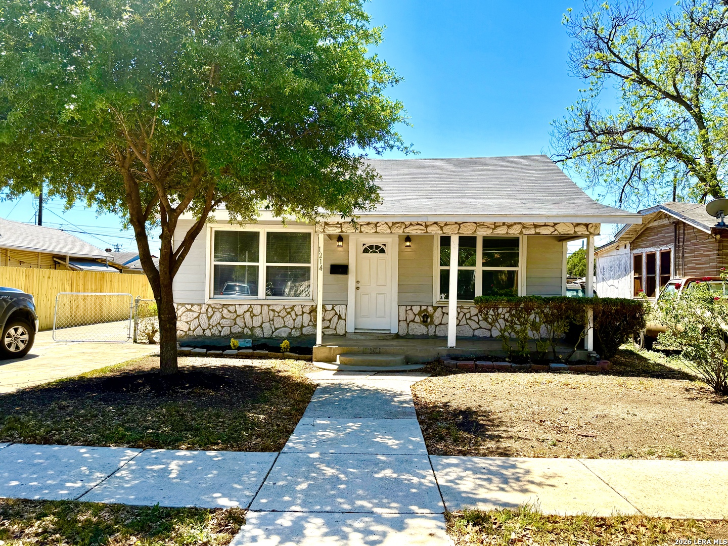 1214 W Winnipeg San Antonio TX 78225