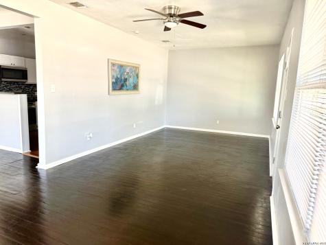 1214 W Winnipeg San Antonio TX 78225