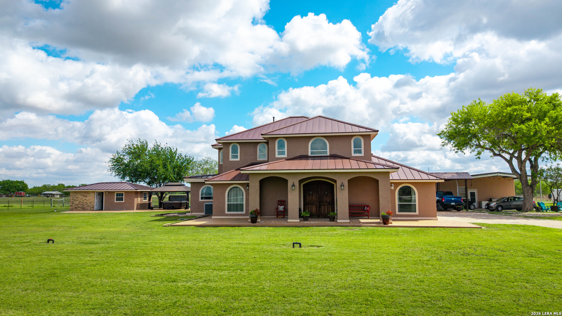 165 Pr 8250 Kenedy TX 78151