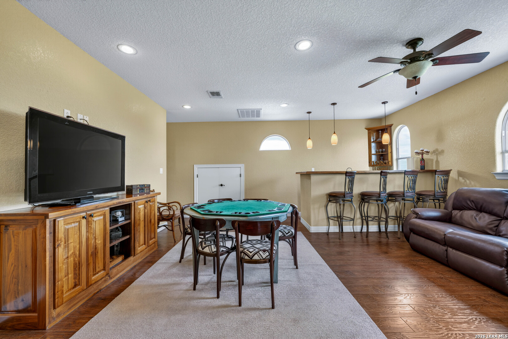 165 Pr 8250 Kenedy TX 78151