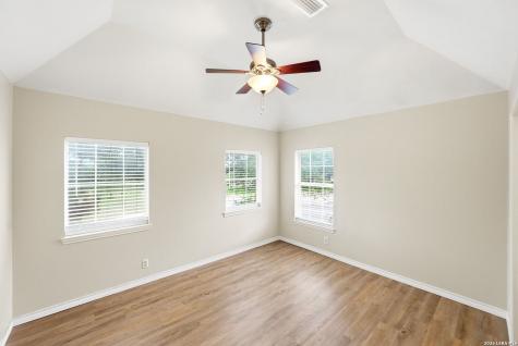 9839 Ramblin River Road San Antonio TX 78251
