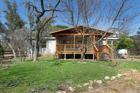 303 Shadow Lane Pipe Creek TX 78063