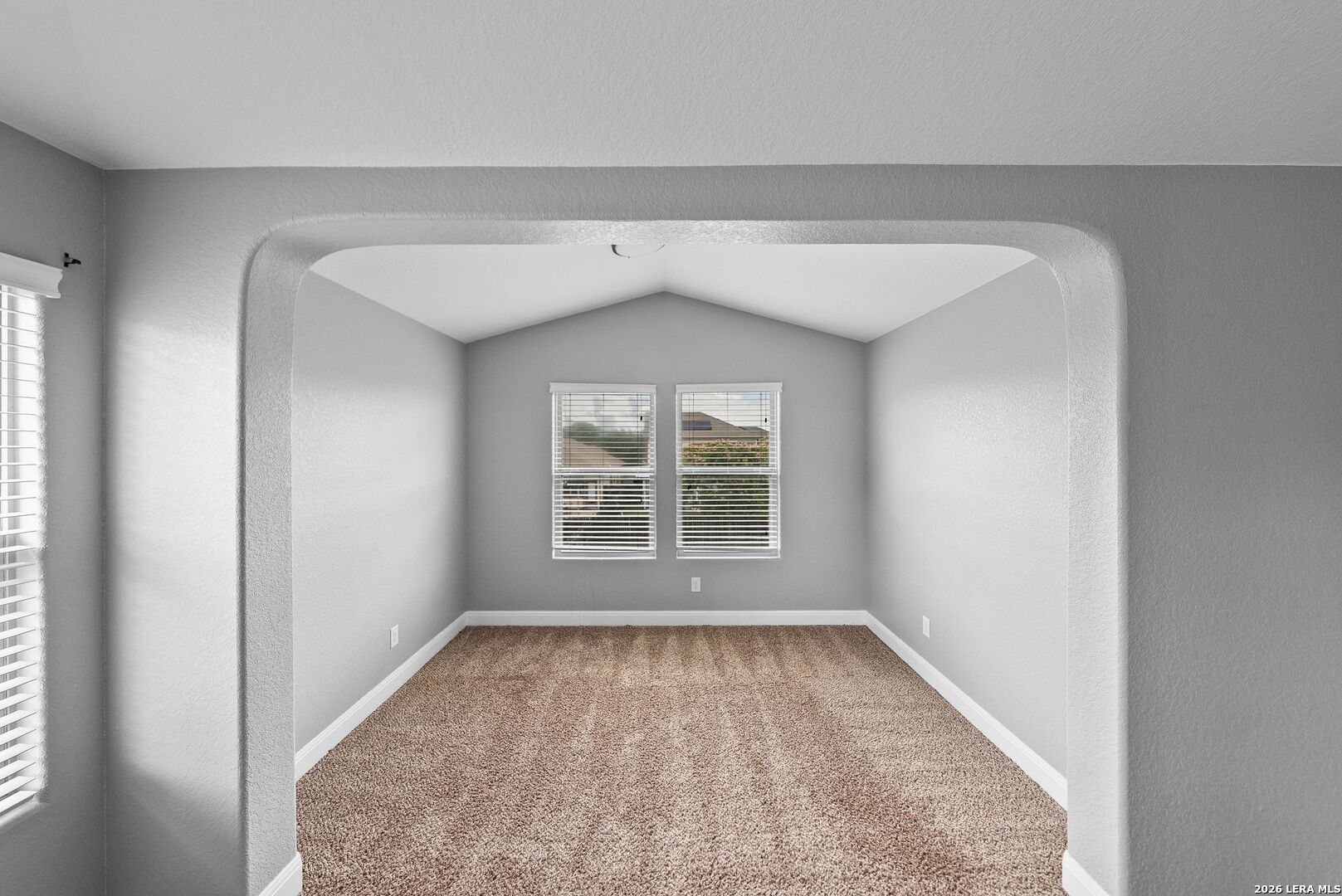 2522 Middleground San Antonio TX 78245