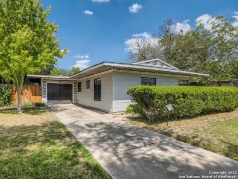 327 Bryn Mawr Drive San Antonio TX 78209