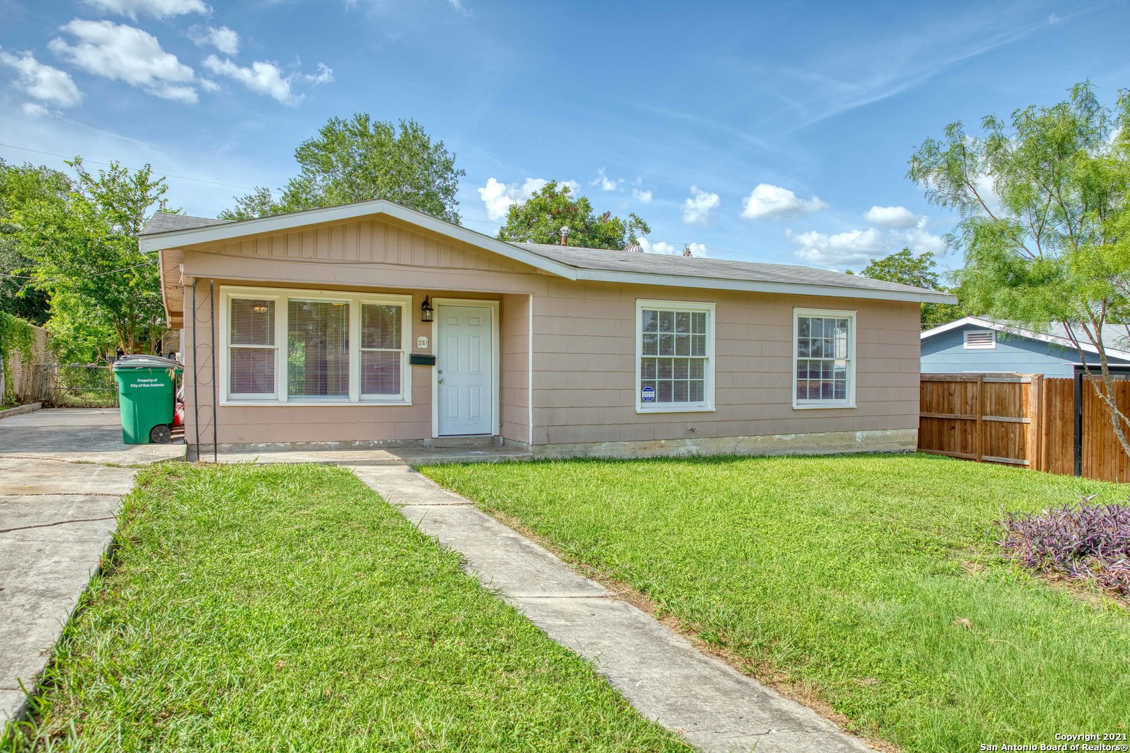 241 Pollydale Avenue San Antonio TX 78223