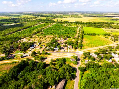 710 Goliad Road Floresville TX 78114