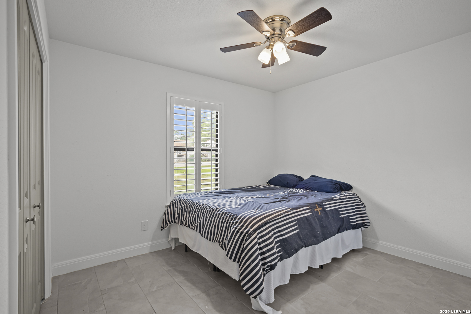 1214 Libold Devine TX 78016