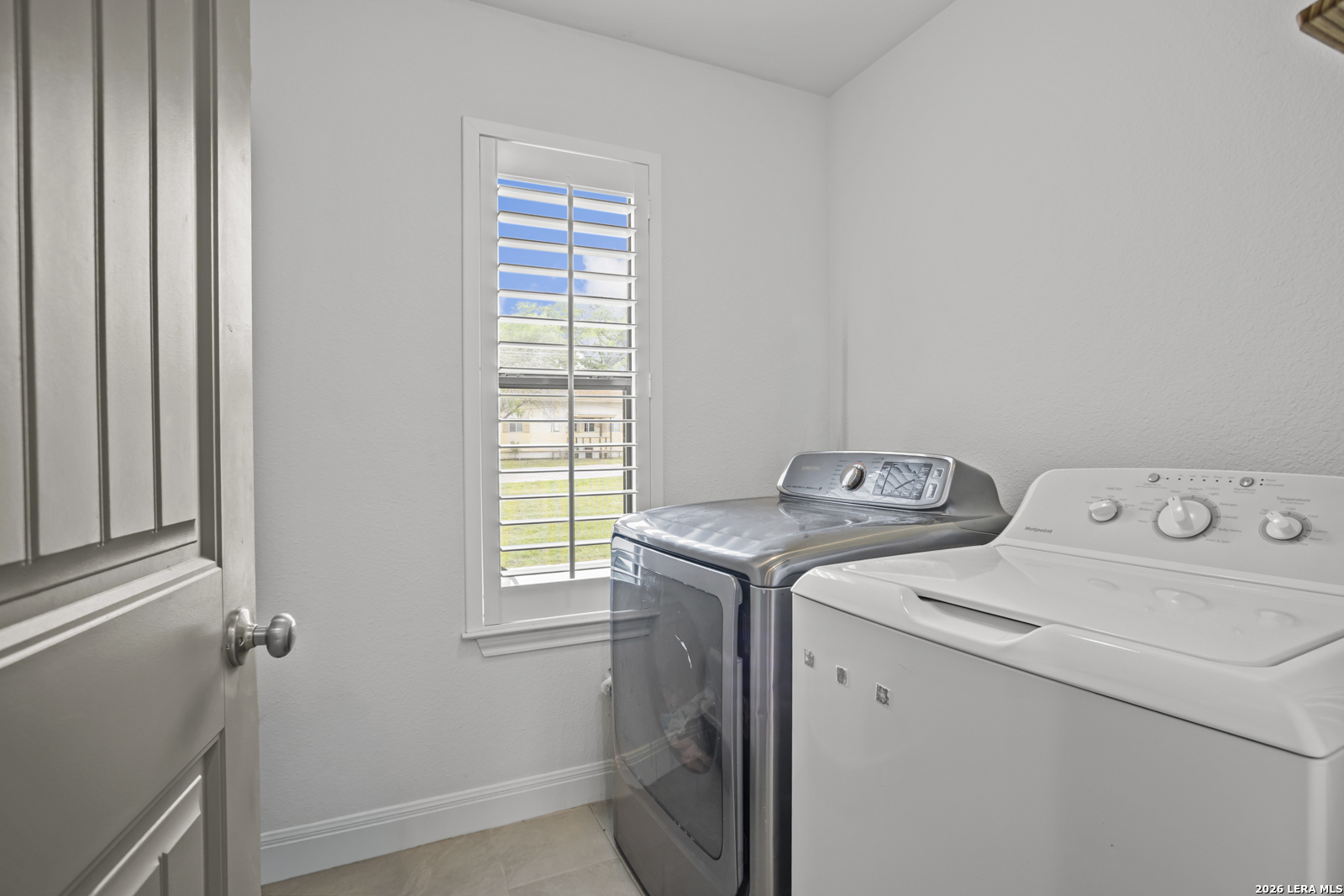 1214 Libold Devine TX 78016