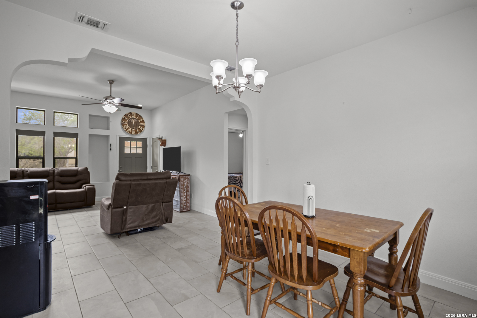 1214 Libold Devine TX 78016