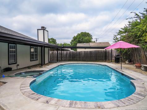 13610 Earlywood San Antonio TX 78233
