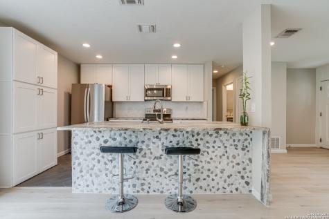 323 Senova Drive San Antonio TX 78216